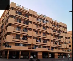 BUNKER BEDS FOR BACHELORS (MALES) NEAR BUR JUMAN EXIT 4 (5 mins walk)