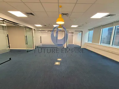 Spacious Sami Fitted Office \ Front Of Metro Ready To Move