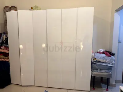 3 door wardrobe