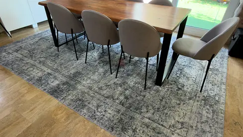 Large vintage-style grey dining rug — good condition