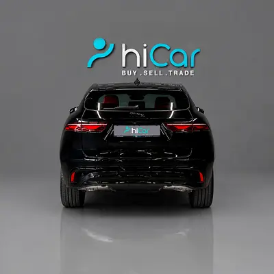 2025 Jaguar F-PACE photo 4