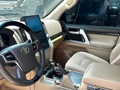 2019 Toyota LAND CRUISER 照片 11