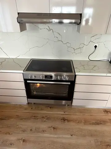 Beko 90x60cm Electric cooker Excellent condition new model (1800)