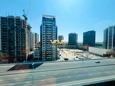 SKYLINE LIVING | MODERN STUDIO | BUSINESS BAY