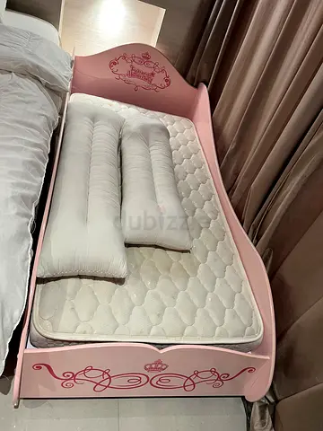 سرير طفله