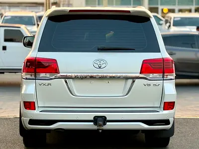 2018 Toyota LAND CRUISER 照片 5