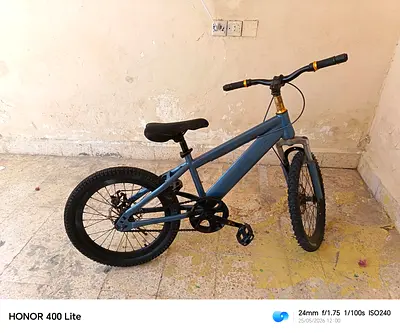 Used kids 20-inch mountain bike - good condition