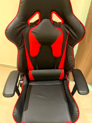 Excellent Companion Gaming Chair – Excellent Condition
