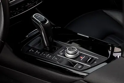 صورة مصغرة 10 لـ 2022 Maserati LEVANTE