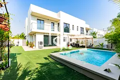 Corner Unit | Big Layout | Exceptional Value!
