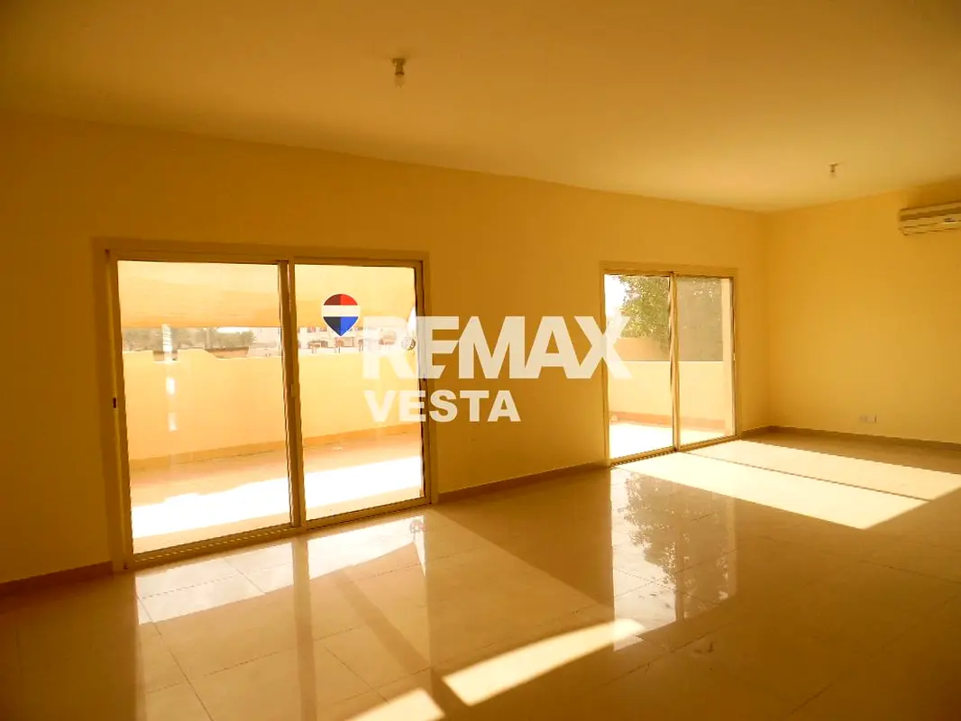 Elegant Villa | Private Garden | Upcoming From Sep