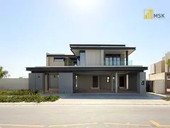 Corner Villa | Near Pool &amp; Park | 5BR + Maids