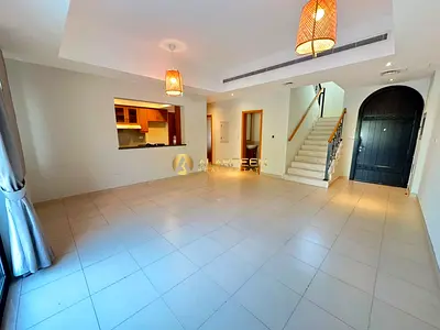 SINGLE ROW | 3 BED PLUS MAID | STORAGE & LAUNDRY | READY TO MOVE