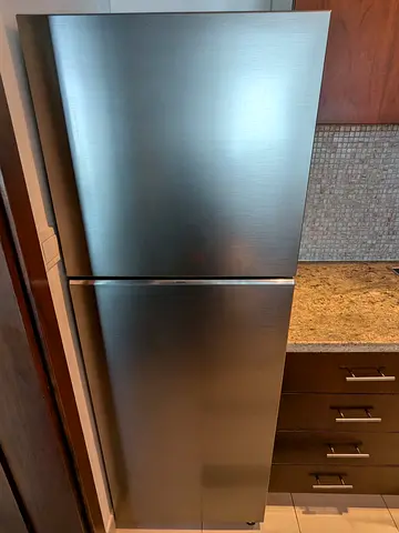 Stainless Steel Top-Freezer Refrigerator - Very Good Condition