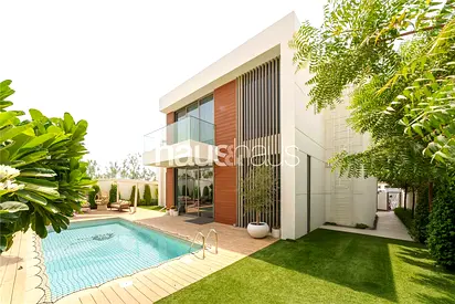 6 Bedroom | One of a Kind Villa | Prime location