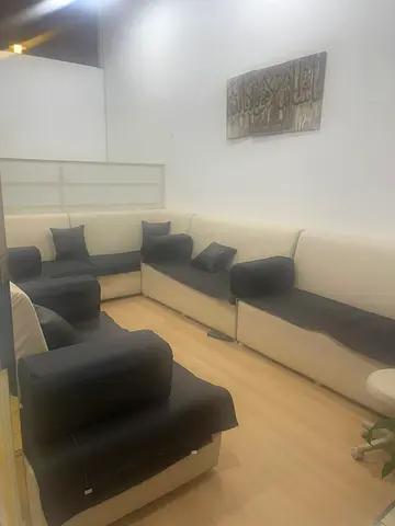 صالون نسائي للتنازل  في الحميديه 1 صالون يعمل من 4 شهور جميع خدمات متاحه بصالون مصروف 260 الف بالفواتير  مطلوب 200  الف فقط لل تنازل ايجار سنوي 39 6 ك