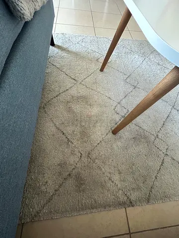 Light grey geometric area rug - good condition