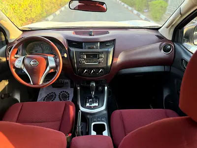Nissan Navara 2019 SE GCC Specs automatic geat double cabin perfect conditions
