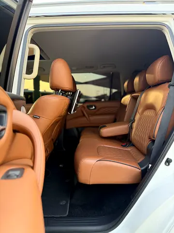 صورة 12 لـ 2022 Infiniti QX80