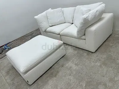 Excellent condition the loom collection three pieces sofa