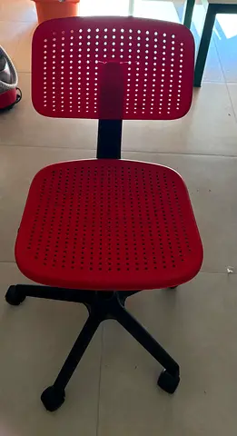 Red Ergonomic Office Chair for kids - Good Condition