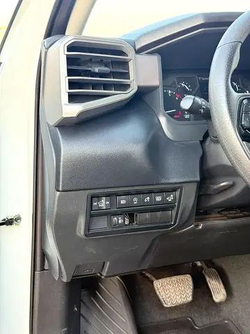 2022 Toyota TUNDRA photo 11