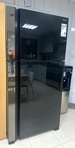 Hitachi black double-door big refrigerator - 610 liters
