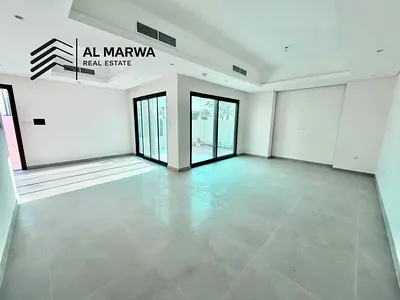 Lavish brand new corner unit with huge garden