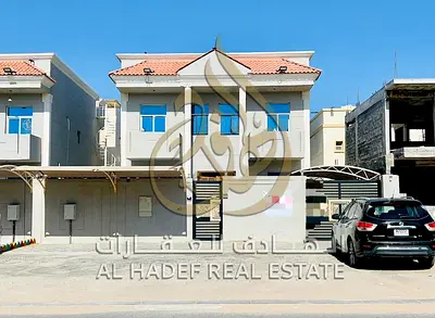 🏡 **فيلا للإيجار السنوي في الزاهية – 3 غرف ماستر، مجلس، صالة، غرفة خادمة، 5 حمامات، بدون فرش، موقع مميز قريب من جميع الخدمات، مناسبة للعائلات.**