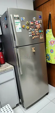 Samsung Refrigerator RT65K6130SP - selling at very low price