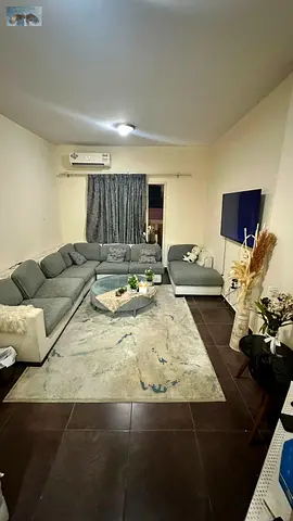 شقه مفروشه للايجار الشهري غرفه وصاله منطقه الراشديه  عجمان موقع مميز سهوله الوصول لمخرج دبي والشارقه