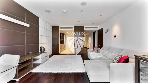 Fully Furnished | Opera View | 1 Lift