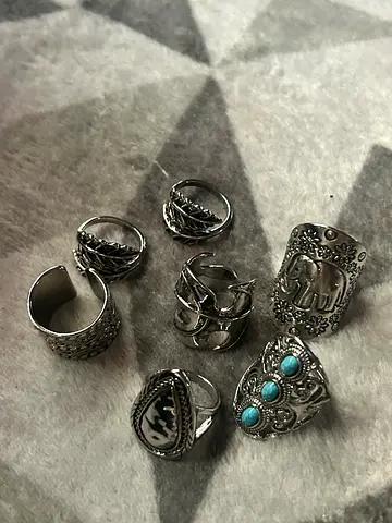 Mixed vintage silver rings and toe rings - set of 7