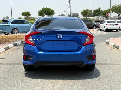 2018 Honda CIVIC — фото 4