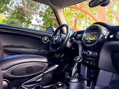 صورة 9 لـ 2015 MINI COOPER