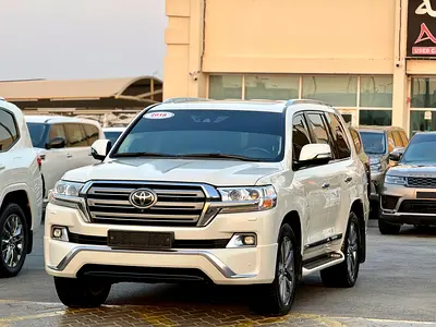 2018 Toyota LAND CRUISER 照片 2