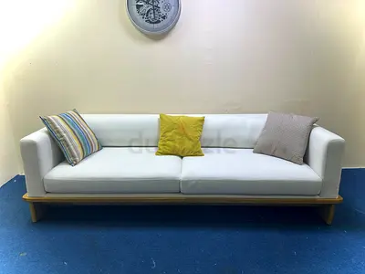 Selling cratebarrel three seater sofa