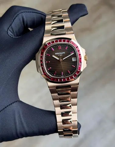 Patek Philippe Nautilus Men’s Timepiece 1:1 Clone