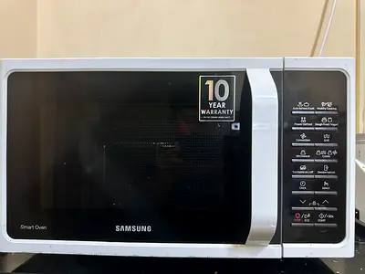 Samsung smart oven with convection and grill features