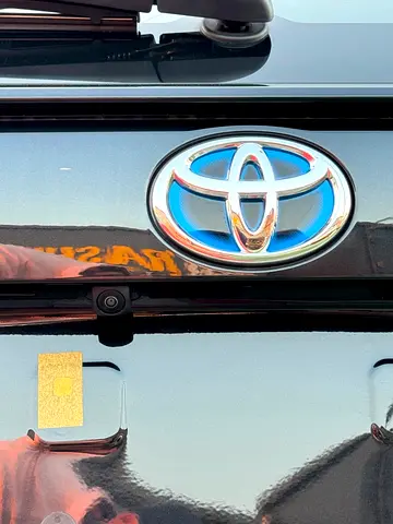 2025 Toyota RAV 4 — фото 17