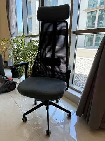 IKEA JÄRVFJÄLLET Ergonomic Office Chair (High Back + Headrest) – Excellent Condition