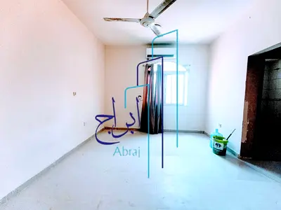 Very spacious studio for bachelor/Staff in muwaileh without Deposit Cash