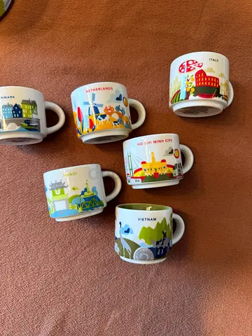 Starbucks mini coffee mugs - countries