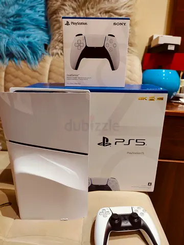 PS5 disc version with 2 controllers 1TB one disc Tekken 8 with cooling full frame