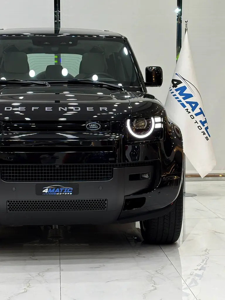 Land Rover Defender 2026