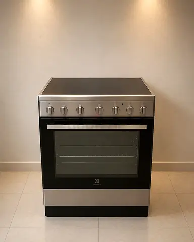 Electrolux Electric Cooker with Ceramic Hob and Oven
