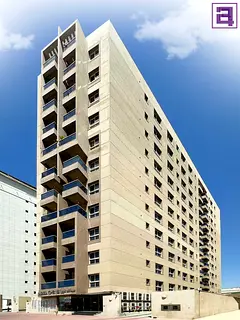 Prime Family Unit – Near Sahara Centre Well‑maintained building with complete facilities. Suitab