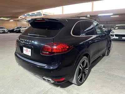 2014 Porsche CAYENNE 缩略图 2
