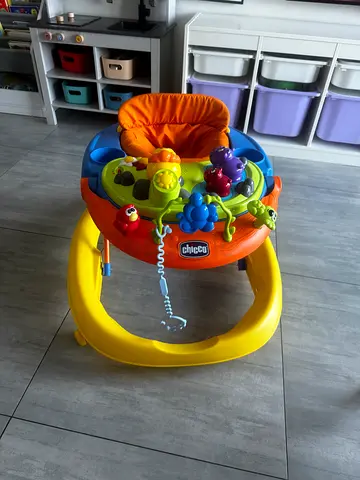 Chicco Baby Walker