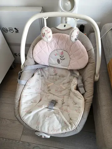2in1 Joie Ligh baby swing/rocker with soft floral cushion and toy bar